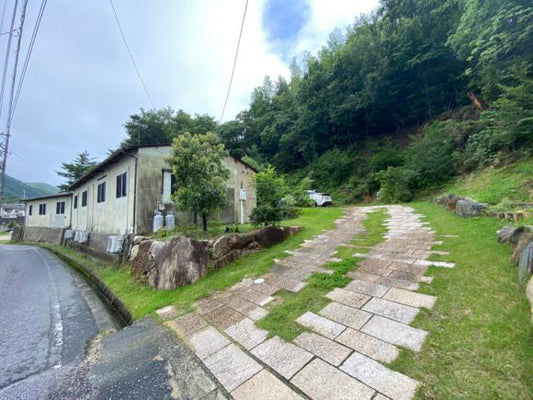 宮島の対岸に息づく、時を紡ぐリノベーション拠点「エルベ」